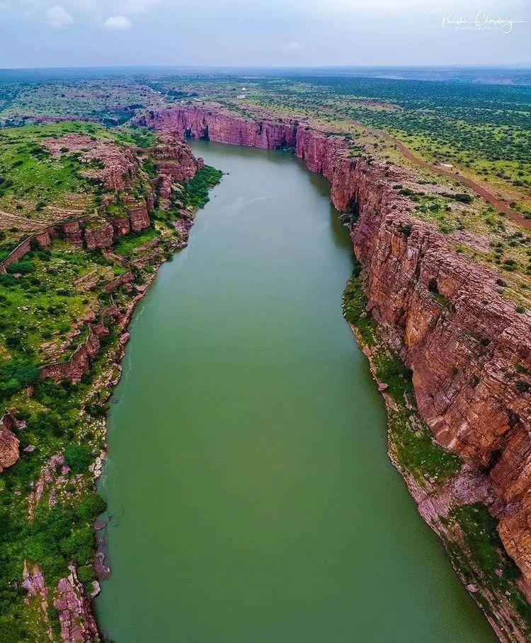 Gandikota ,  Grand Canyon of India, Andhra Pradesh.jpg